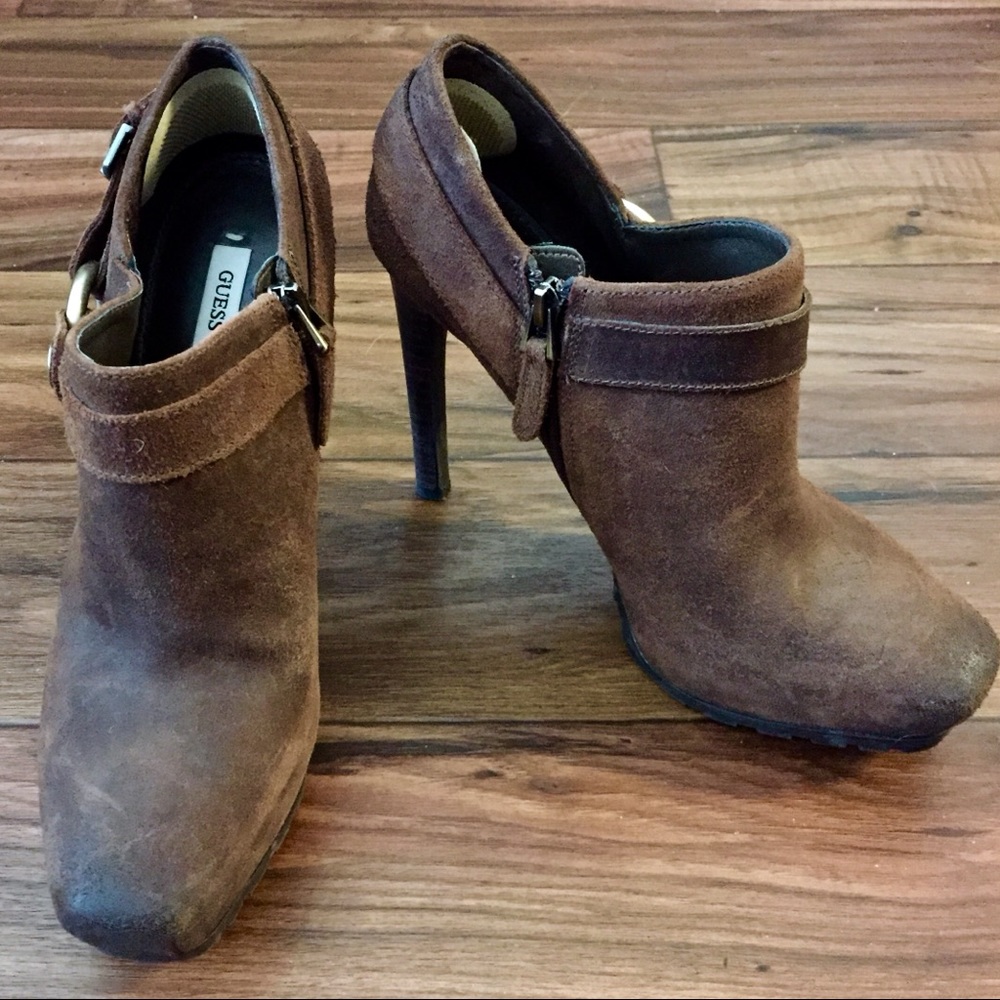 🌻Guess Vintage Distress Leather High Heel Booties